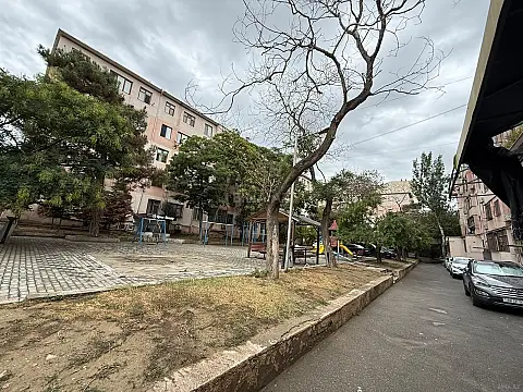 Satılır 2 otaqlı mənzil 44 m² — Bakı, Memar Əcəmi yanı 2 otaq 44.00 m²