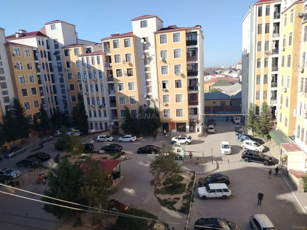 Kirayə verilir 2 otaqlı mənzil 75 m²