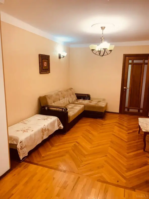 Kirayə verilir 3 otaqlı mənzil 80 m²