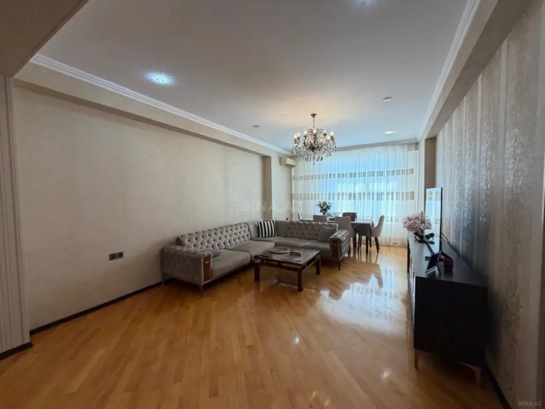 Satılır 3 otaqlı mənzil 105 m²