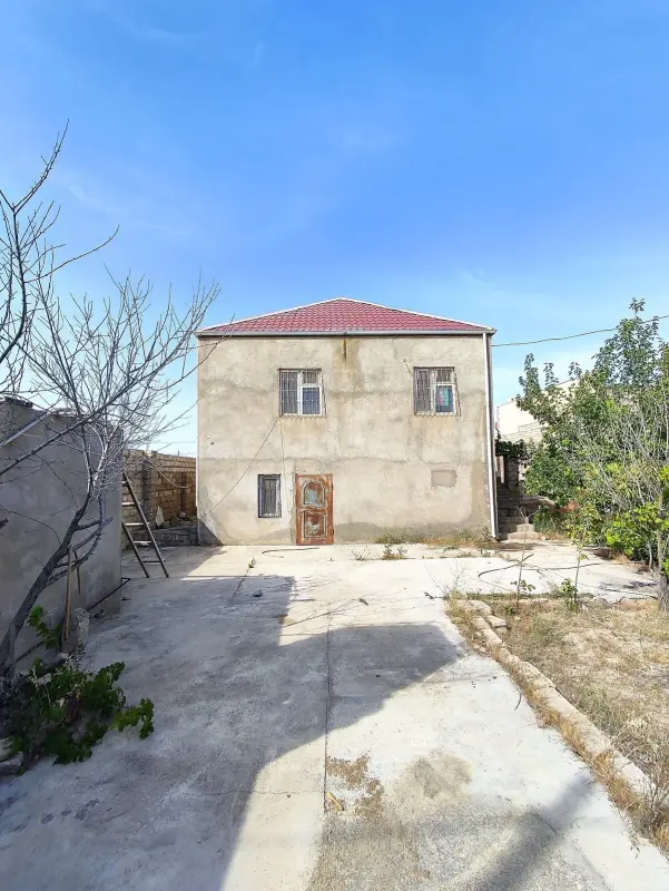 Satılır 5 otaqlı həyət evi 120.4 m²