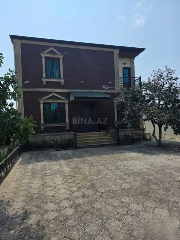 Satılır 4 otaqlı həyət evi 160 m²