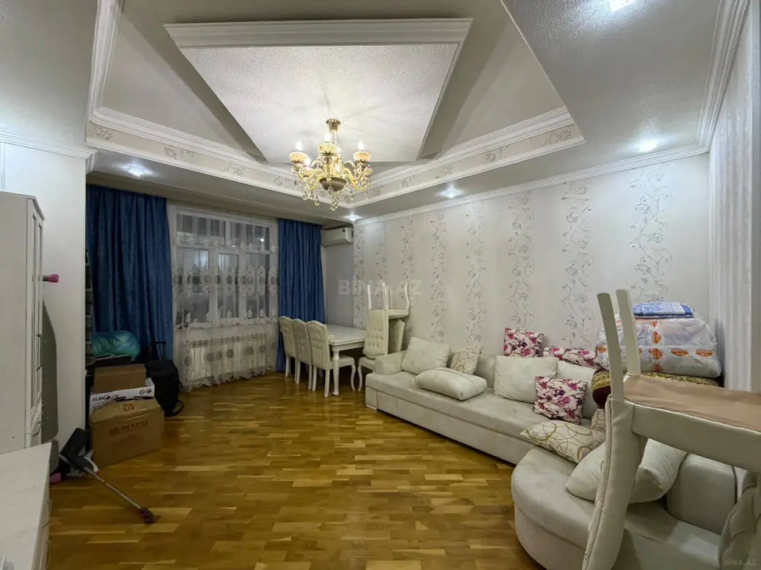 Satılır 2 otaqlı mənzil 62 m²