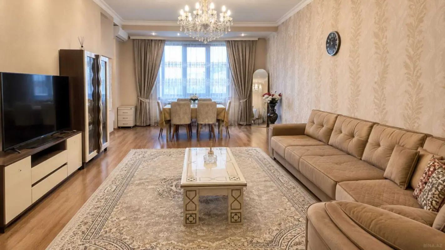 Kirayə verilir 2 otaqlı mənzil 100 m²