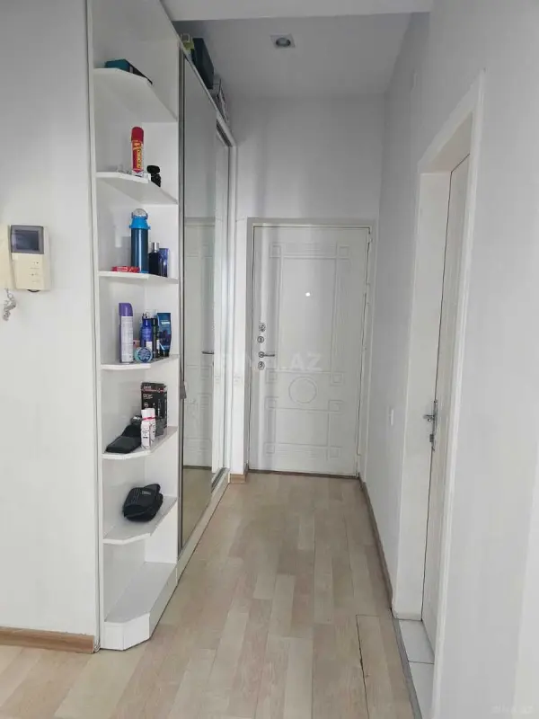 Satılır 2 otaqlı mənzil 68 m²