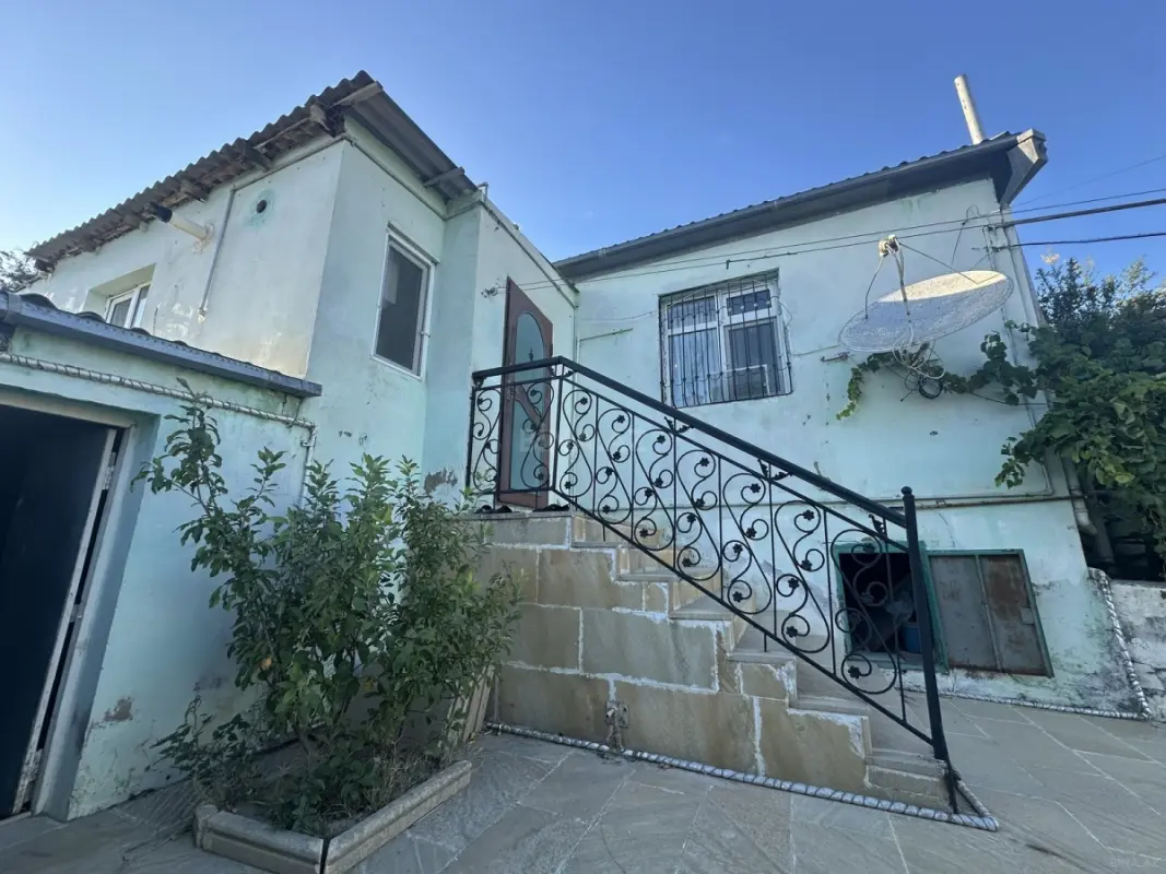 Satılır 3 otaqlı həyət evi 101 m²