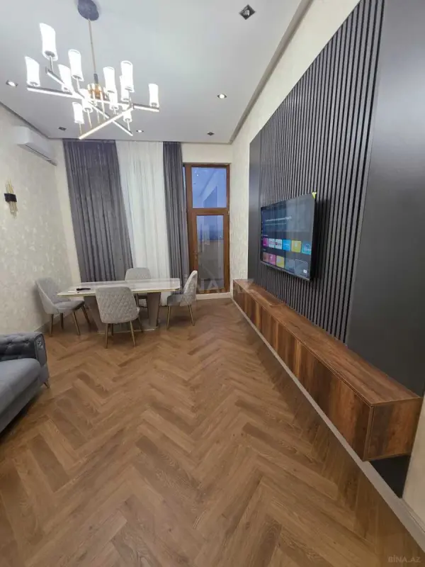 Satılır 2 otaqlı mənzil 72 m²