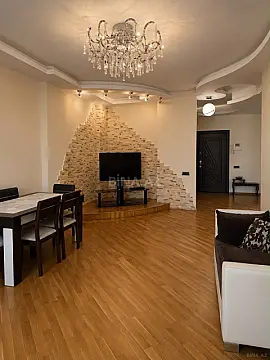 Satılır 3 otaqlı mənzil 150 m² — Bakı, Həzi Aslanov qəs. 3 otaq 150.00 m²