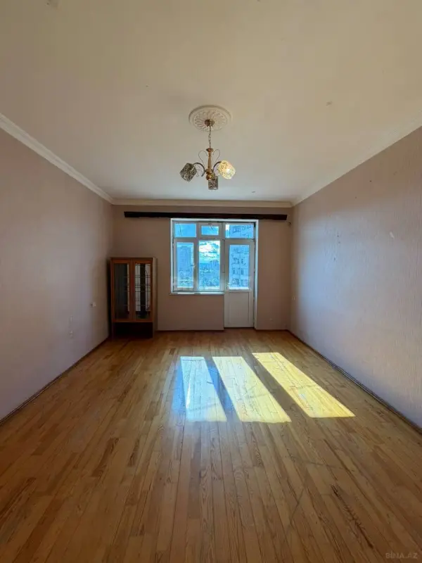 Satılır 1 otaqlı mənzil 55 m²