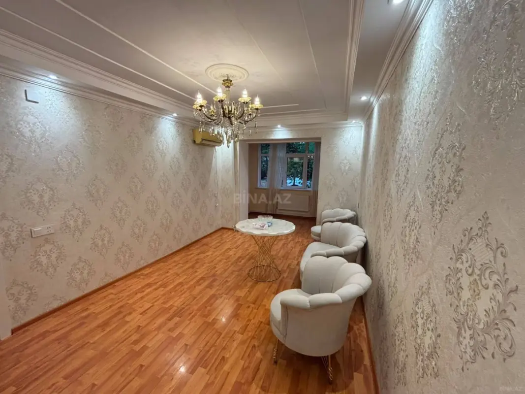 Satılır 2 otaqlı mənzil 60 m²
