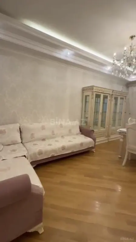 Kirayə verilir 3 otaqlı mənzil 85 m²