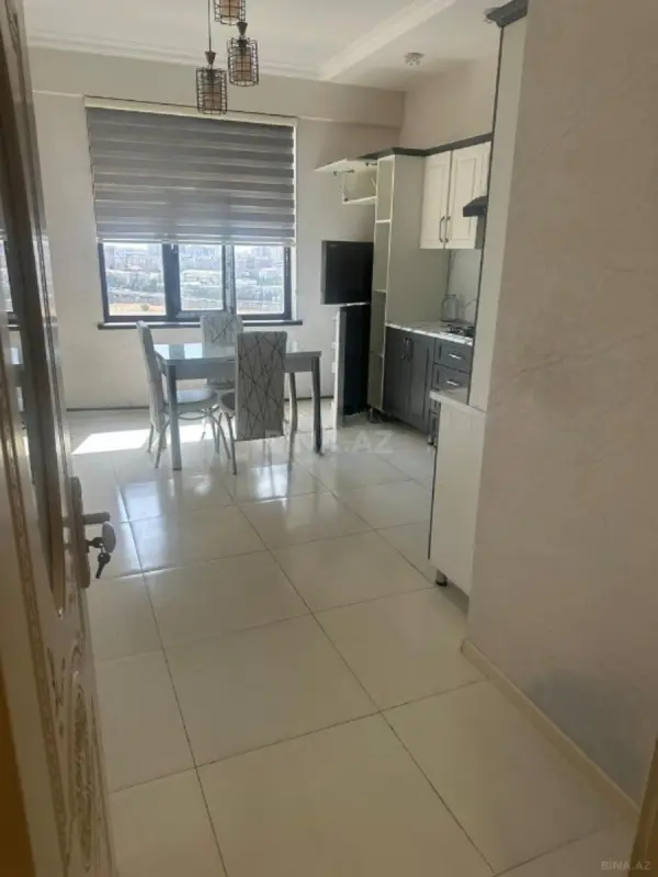Kirayə verilir 2 otaqlı mənzil 70 m²