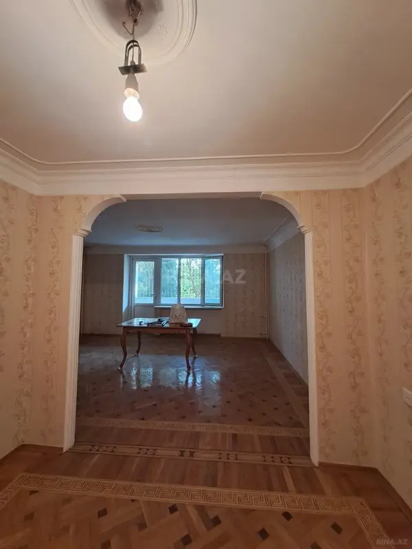 Satılır 2 otaqlı mənzil 85 m²