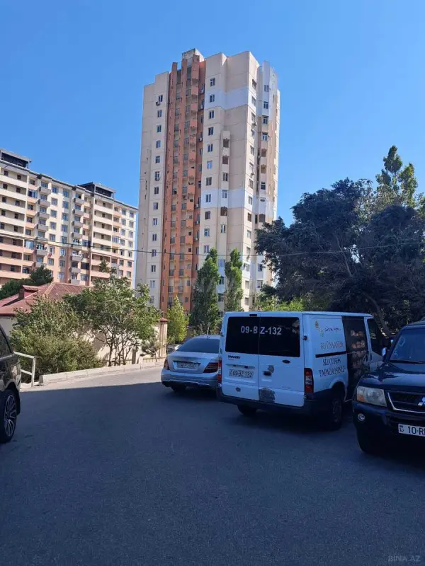Satılır 3 otaqlı mənzil 63 m²