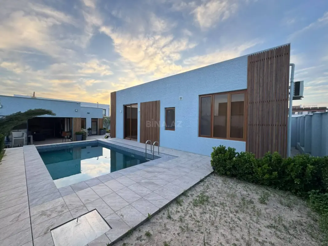 Satılır 5 otaqlı həyət evi 250 m²
