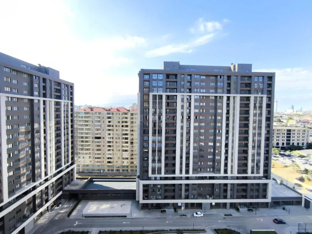 Satılır 3 otaqlı mənzil 92 m²