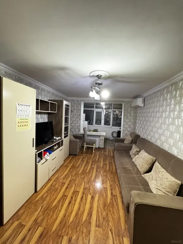 Kirayə verilir 2 otaqlı mənzil 45 m²