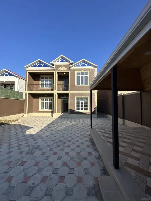 Satılır 5 otaqlı həyət evi 200 m²