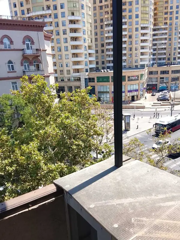 Kirayə verilir 3 otaqlı mənzil 65 m²