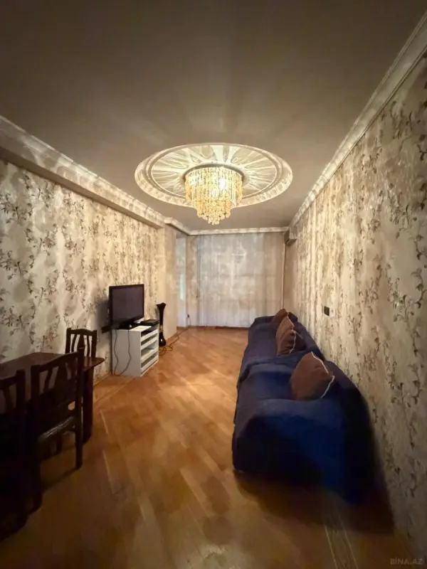 Satılır 3 otaqlı mənzil 107 m²