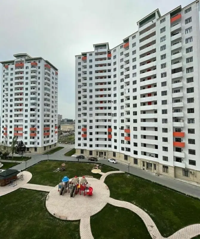 Kirayə verilir 2 otaqlı mənzil 95 m²
