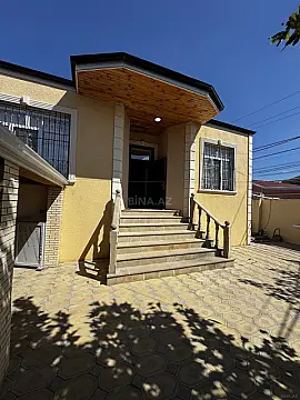 Satılır 4 otaqlı həyət evi 130 m² — Bakı 4 otaq 130.00 m²