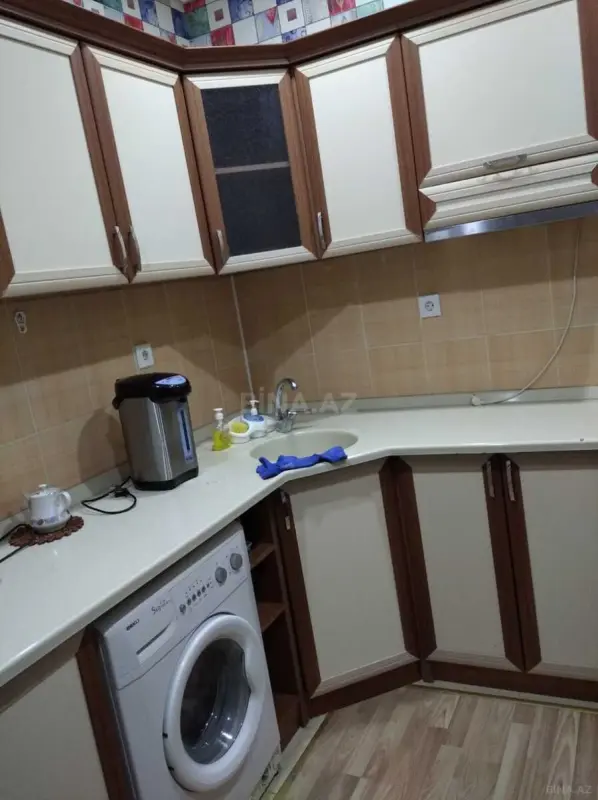 Satılır 2 otaqlı mənzil 64 m²