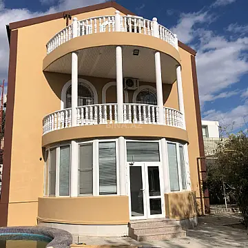 Kirayə verilir 6 otaqlı həyət evi 300 m² — Bakı, Badamdar 6 otaq 300.00 m²