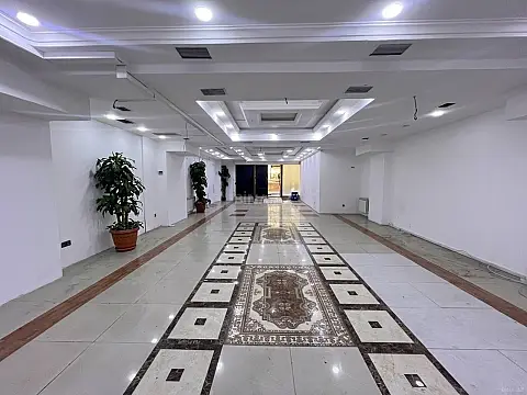 Kirayə verilir 3 otaqlı ofis 300 m² — Bakı 3 otaq 300.00 m²