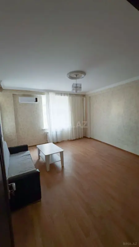 Kirayə verilir 2 otaqlı mənzil 61 m²
