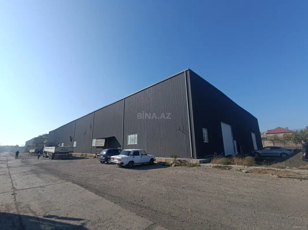Kirayə verilir obyekt 1300 m²