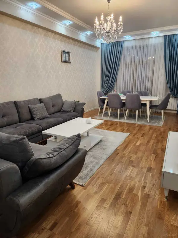 Satılır 3 otaqlı mənzil 116 m²