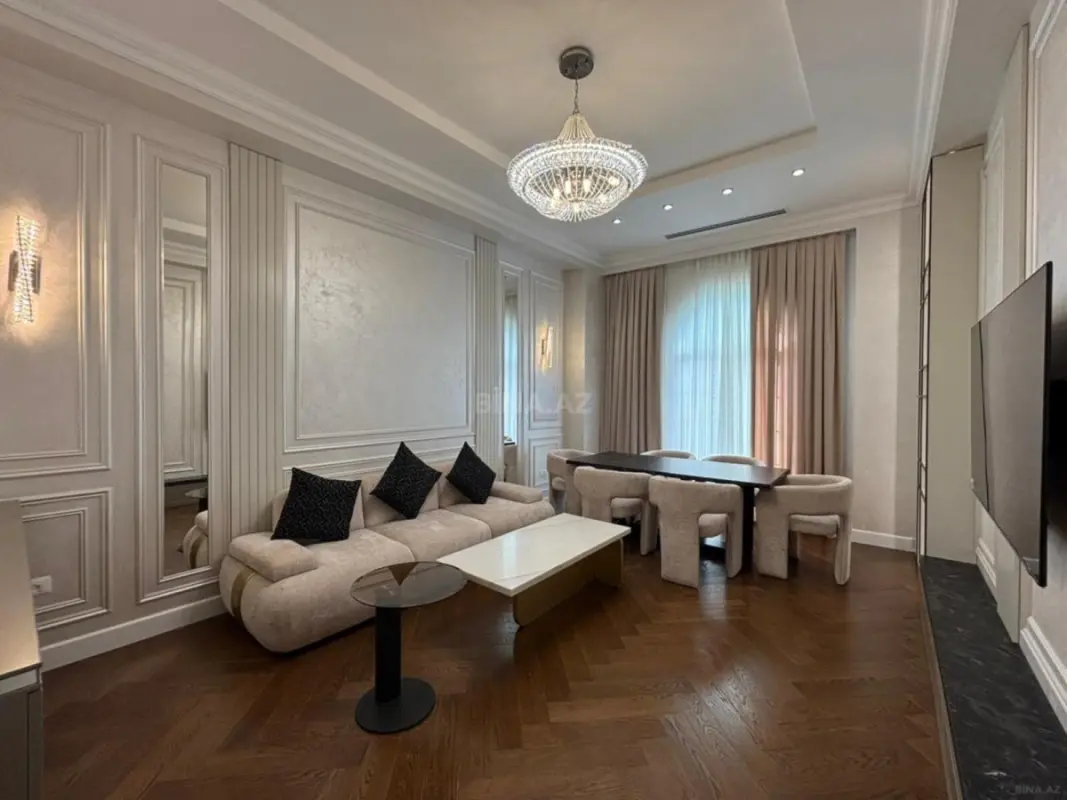 Kirayə verilir 3 otaqlı mənzil 140 m²