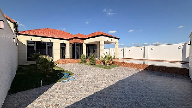 Satılır 4 otaqlı həyət evi 130 m² — Bakı, Mərdəkan 4 otaq 130.00 m²