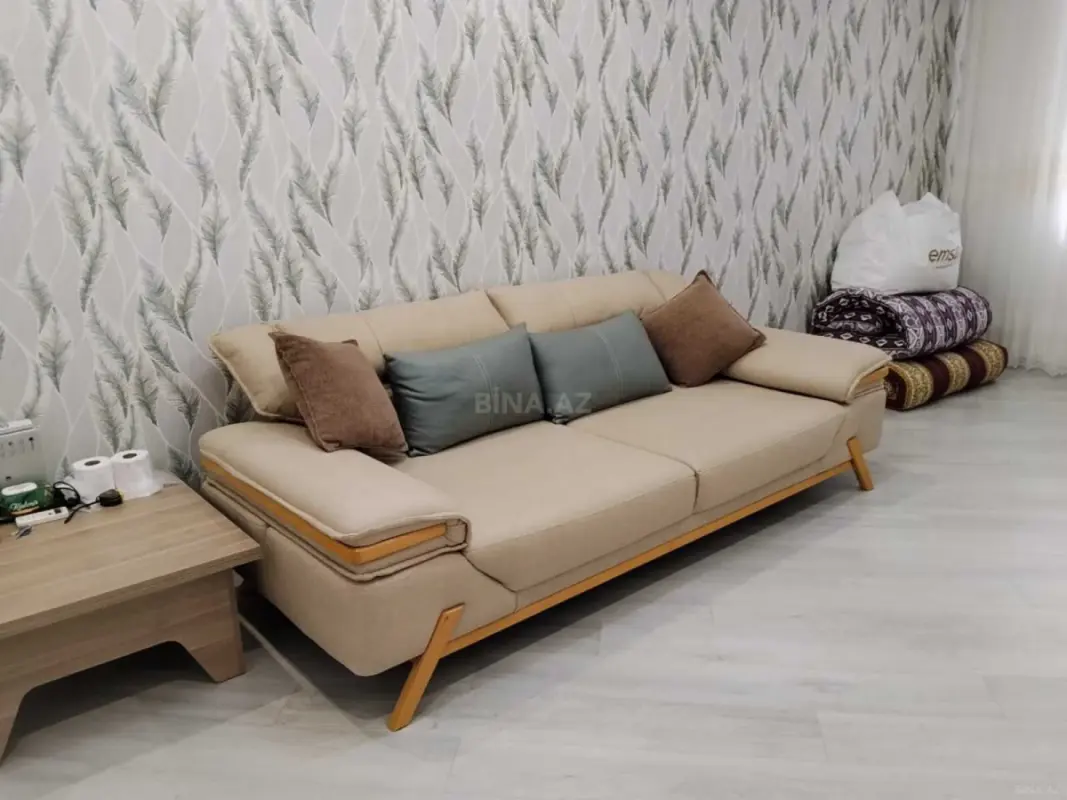 Kirayə verilir 2 otaqlı mənzil 45 m²