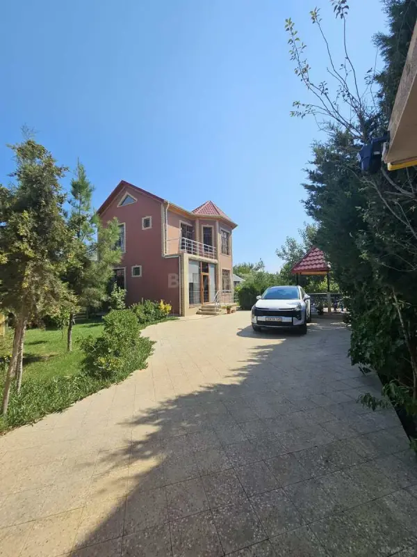 Satılır 4 otaqlı həyət evi 130 m²