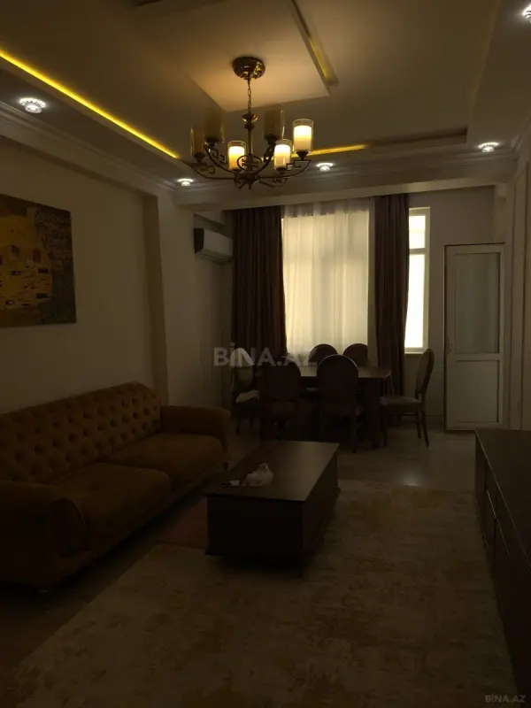 Kirayə verilir 2 otaqlı mənzil 90 m²