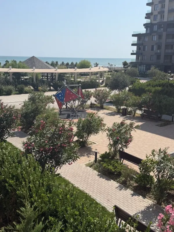 Satılır 2 otaqlı mənzil 77.1 m²