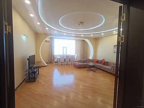 Kirayə verilir 3 otaqlı mənzil 160 m² — Bakı 3 otaq 160.00 m²