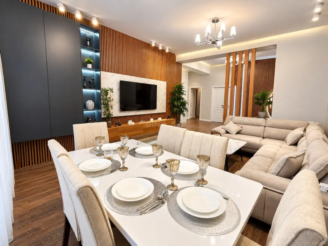 Kirayə verilir 3 otaqlı mənzil 147 m²