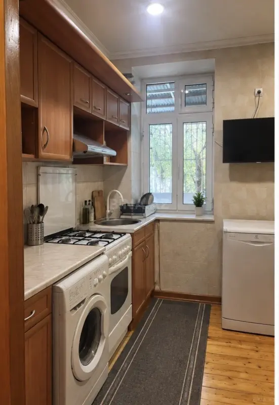 Kirayə verilir 2 otaqlı mənzil 60 m²