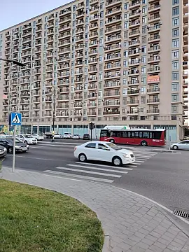 Kirayə verilir 2 otaqlı mənzil 55 m² — Bakı, Həzi Aslanov qəs. 2 otaq 55.00 m²