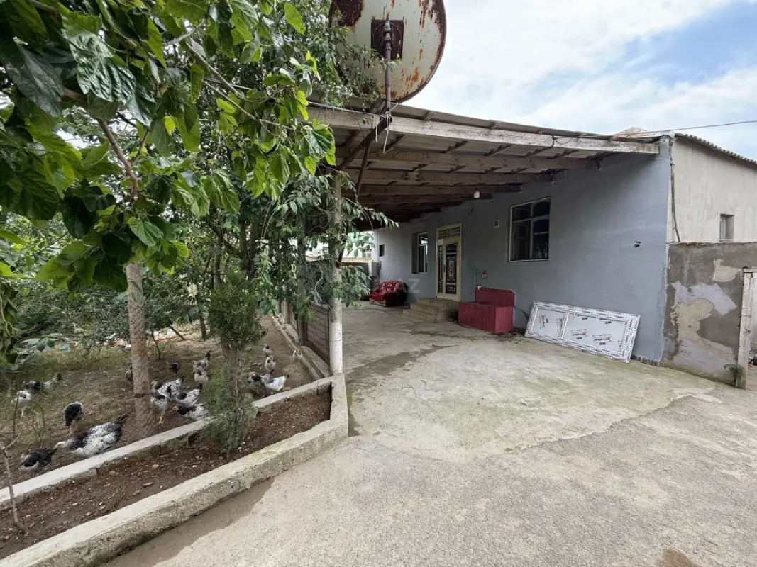 Satılır 4 otaqlı həyət evi 120 m²