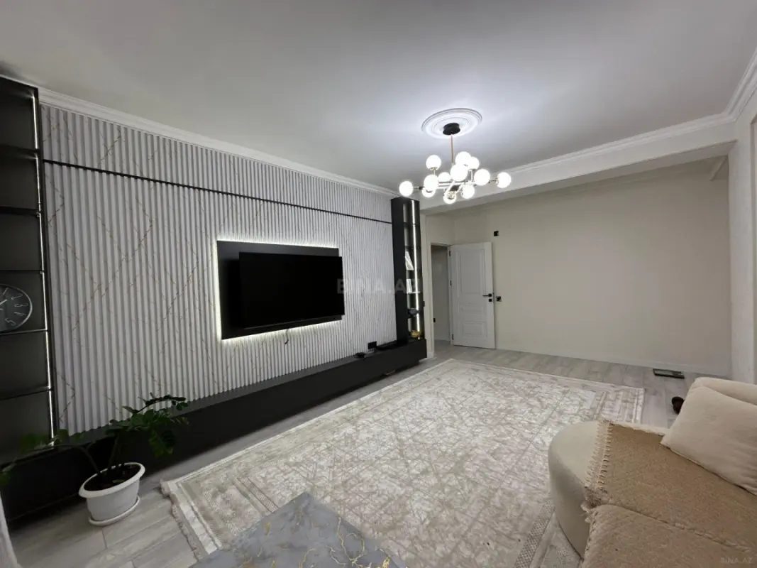 Satılır 4 otaqlı mənzil 117 m²