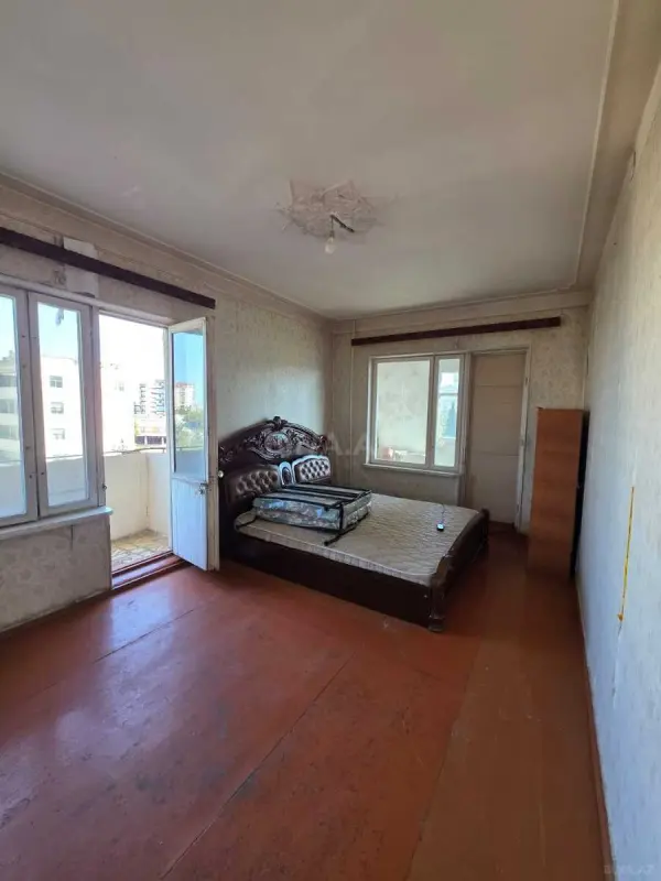 Satılır 1 otaqlı mənzil 65 m²