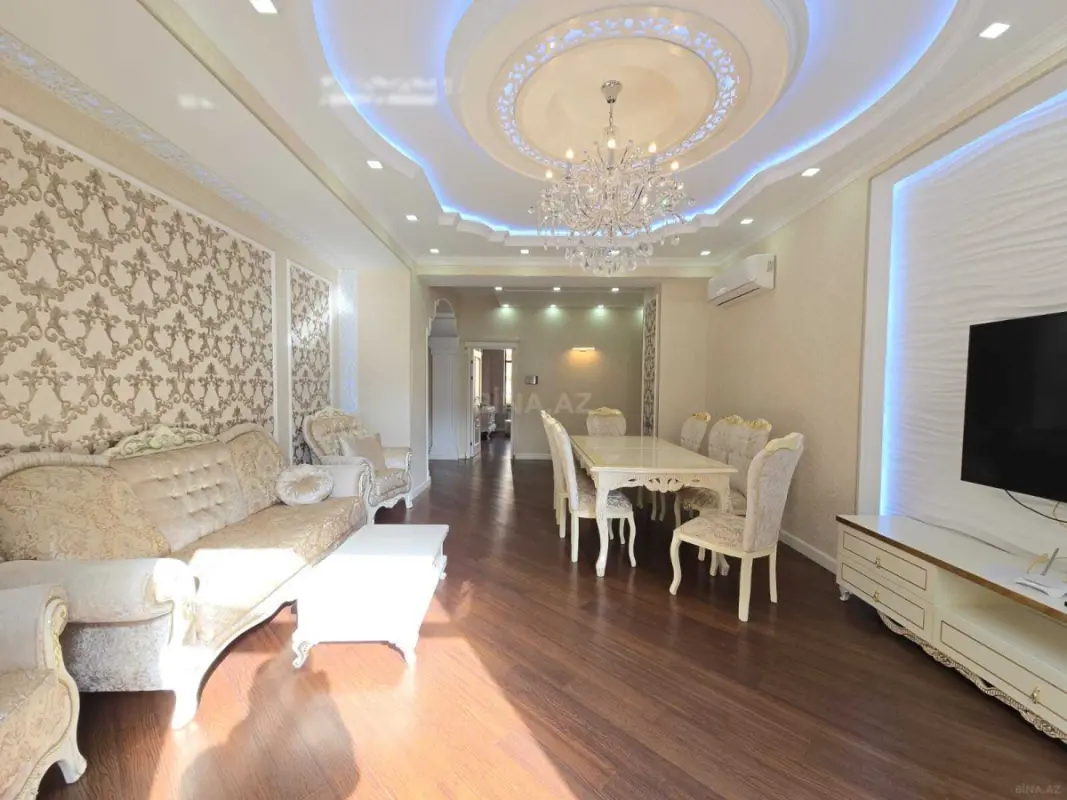 Kirayə verilir 4 otaqlı mənzil 170 m²