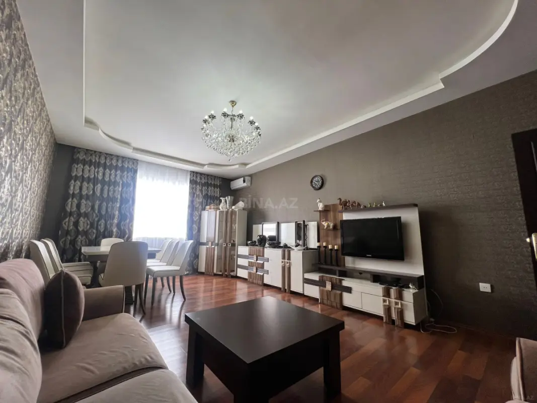 Satılır 2 otaqlı mənzil 100 m²