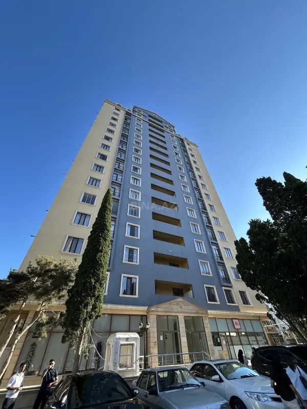 Satılır 3 otaqlı mənzil 105 m²