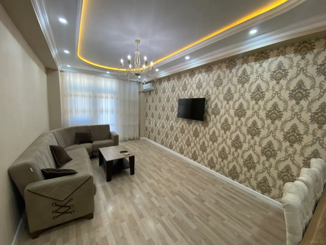 Kirayə verilir 2 otaqlı mənzil 90 m²