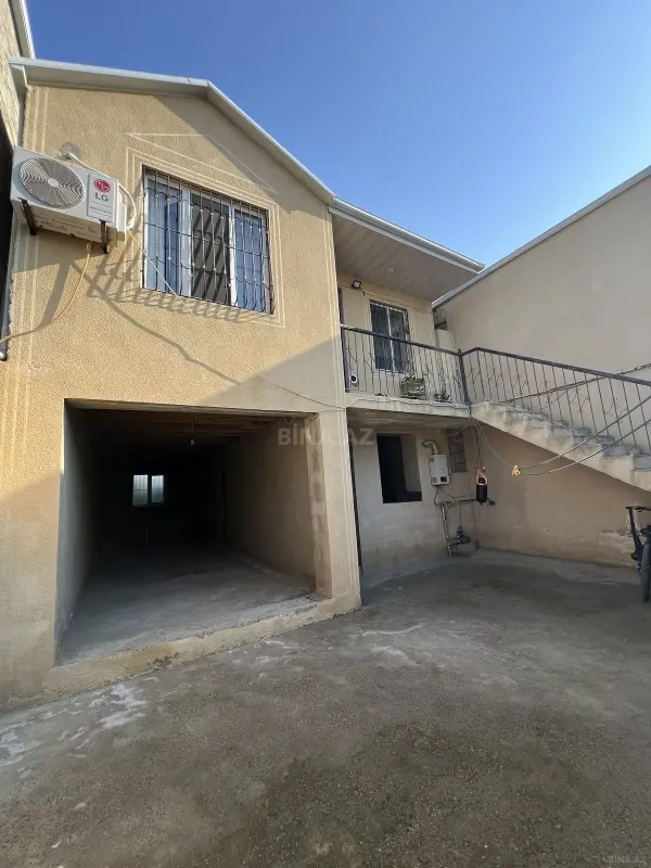 Satılır 3 otaqlı həyət evi 140 m²